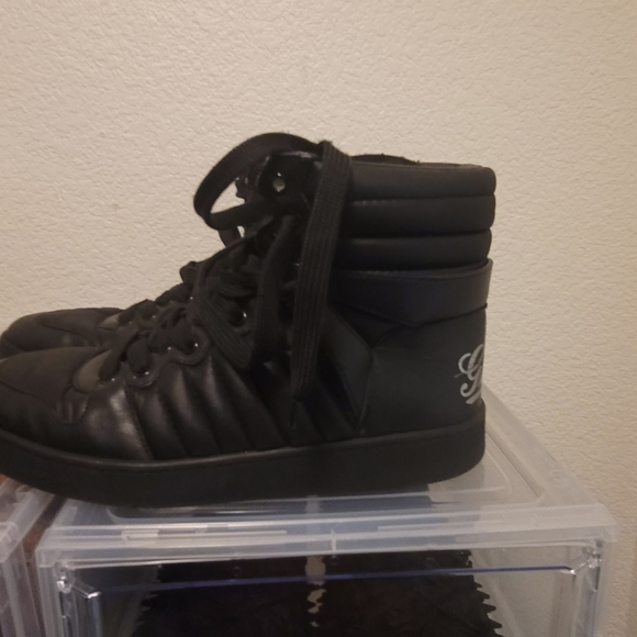 Gucci - Picture 4 of 4